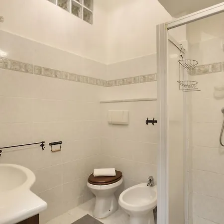 Myosotis - Sweet Dreams In Apartment Florence