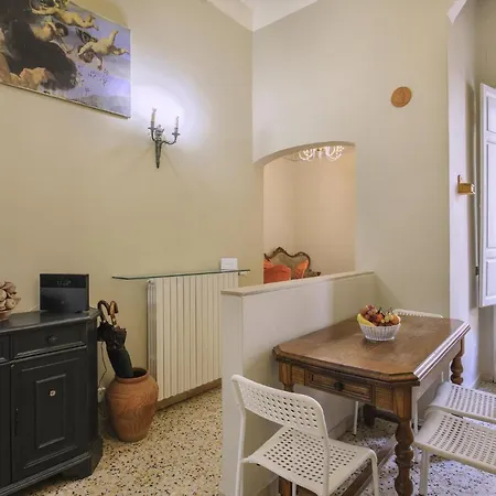 Myosotis - Sweet Dreams In Apartment Florence